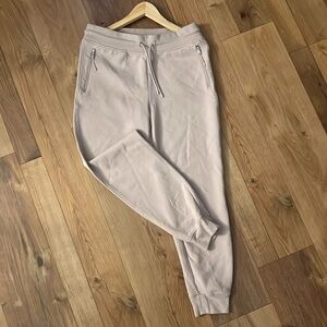 Old Navy aActive Dynamic fleece Jogger color Light Mauve